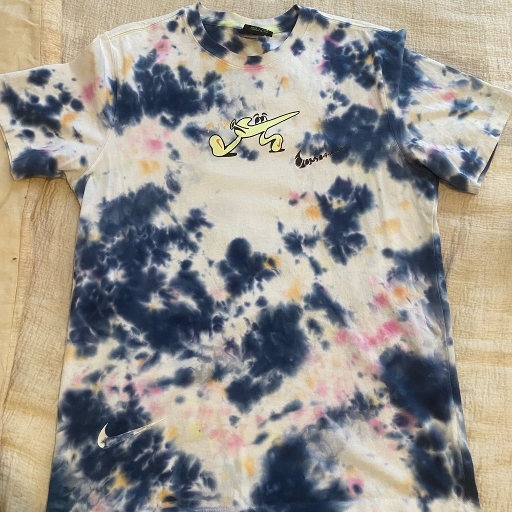 Mens Nike Tee